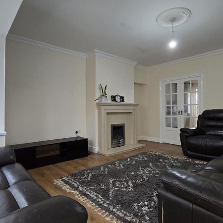 Entire Three Bedroom House In Birmingham Ngoại thất bức ảnh